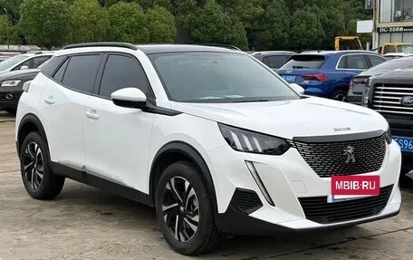 Peugeot 2008 II, 2023 год, 1 290 000 рублей, 3 фотография
