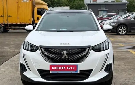 Peugeot 2008 II, 2023 год, 1 290 000 рублей, 2 фотография
