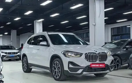 BMW X1, 2022 год, 2 250 000 рублей, 3 фотография