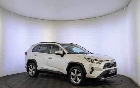 Toyota RAV4, 2022 год, 3 350 000 рублей, 3 фотография
