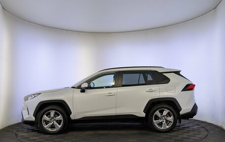 Toyota RAV4, 2022 год, 3 350 000 рублей, 8 фотография