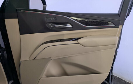 Cadillac Escalade V, 2021 год, 8 500 000 рублей, 24 фотография