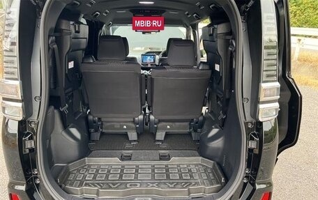Toyota Voxy III, 2021 год, 1 767 000 рублей, 15 фотография