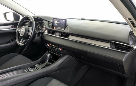 Mazda 6, 2019 год, 2 330 000 рублей, 19 фотография