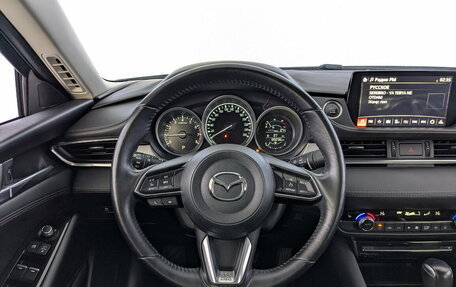 Mazda 6, 2019 год, 2 330 000 рублей, 23 фотография