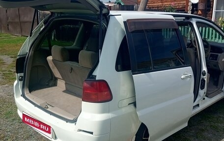Nissan Liberty, 2002 год, 290 000 рублей, 3 фотография