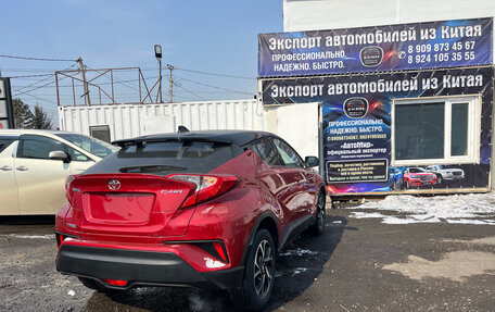 Toyota C-HR I рестайлинг, 2021 год, 2 300 000 рублей, 13 фотография