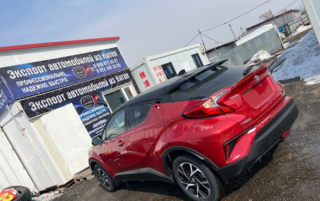 Toyota C-HR I рестайлинг, 2021 год, 2 300 000 рублей, 9 фотография