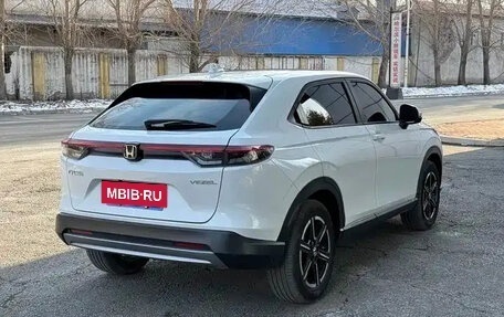 Honda Vezel, 2023 год, 1 700 000 рублей, 5 фотография
