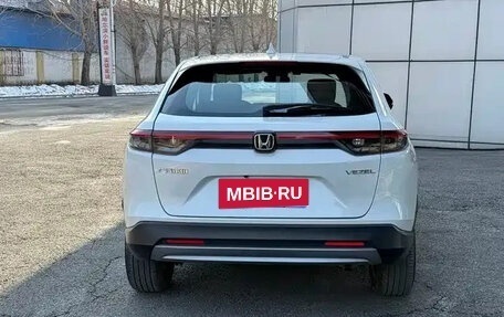Honda Vezel, 2023 год, 1 700 000 рублей, 6 фотография