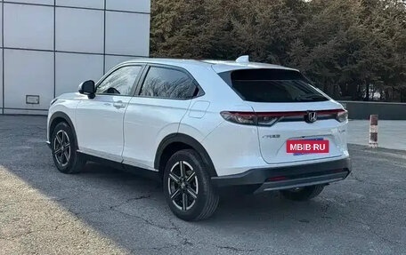 Honda Vezel, 2023 год, 1 700 000 рублей, 4 фотография