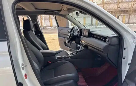 Honda Vezel, 2023 год, 1 700 000 рублей, 14 фотография
