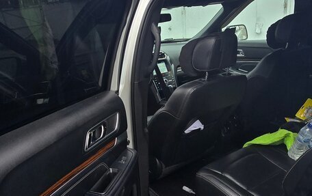 Ford Explorer VI, 2017 год, 2 500 000 рублей, 9 фотография