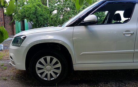 Skoda Yeti I рестайлинг, 2015 год, 1 060 000 рублей, 3 фотография