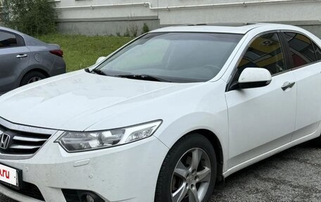 Honda Accord VIII рестайлинг, 2012 год, 950 000 рублей, 4 фотография