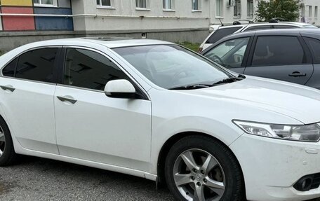 Honda Accord VIII рестайлинг, 2012 год, 950 000 рублей, 2 фотография