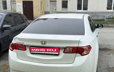 Honda Accord VIII рестайлинг, 2012 год, 950 000 рублей, 3 фотография