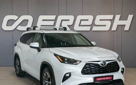 Toyota Highlander, 2022 год, 4 305 000 рублей, 1 фотография