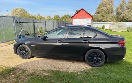 BMW 5 серия, 2014 год, 1 950 000 рублей, 2 фотография