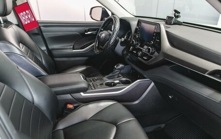 Toyota Highlander, 2022 год, 4 305 000 рублей, 14 фотография
