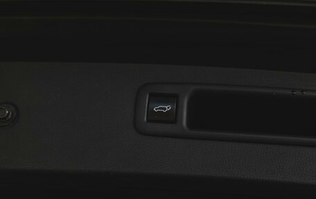 Toyota Highlander, 2022 год, 4 305 000 рублей, 28 фотография