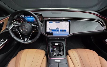 Mercedes-Benz E-Класс, 2025 год, 6 320 000 рублей, 7 фотография
