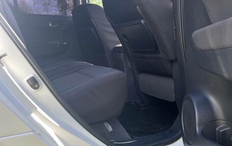 Renault Koleos I рестайлинг 2, 2011 год, 750 000 рублей, 33 фотография