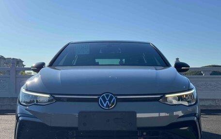 Volkswagen Golf VIII, 2022 год, 2 040 000 рублей, 2 фотография