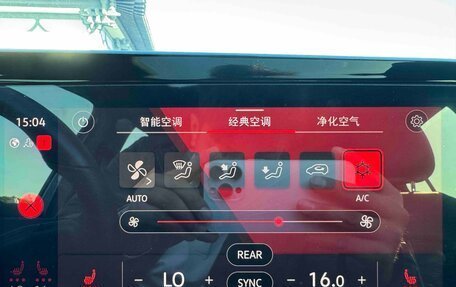 Volkswagen Golf VIII, 2022 год, 2 040 000 рублей, 13 фотография