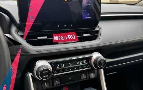 Toyota RAV4, 2024 год, 3 000 000 рублей, 11 фотография
