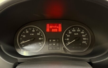 Renault Logan I, 2013 год, 380 000 рублей, 11 фотография