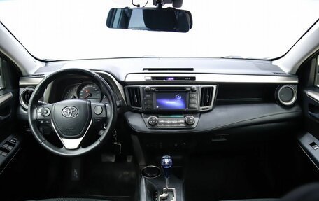 Toyota RAV4, 2015 год, 2 250 000 рублей, 12 фотография