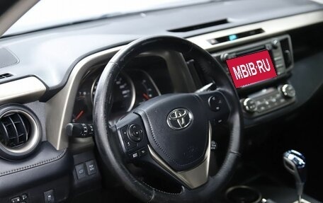 Toyota RAV4, 2015 год, 2 250 000 рублей, 13 фотография