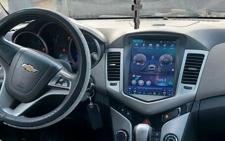 Chevrolet Cruze II, 2009 год, 630 000 рублей, 8 фотография