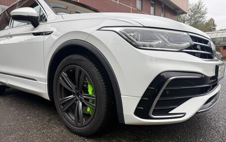 Volkswagen Tiguan II, 2021 год, 4 000 000 рублей, 5 фотография