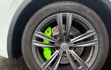 Volkswagen Tiguan II, 2021 год, 4 000 000 рублей, 10 фотография