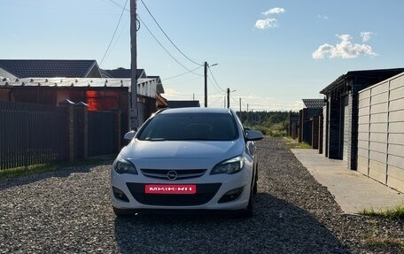 Opel Astra J, 2013 год, 650 000 рублей, 1 фотография