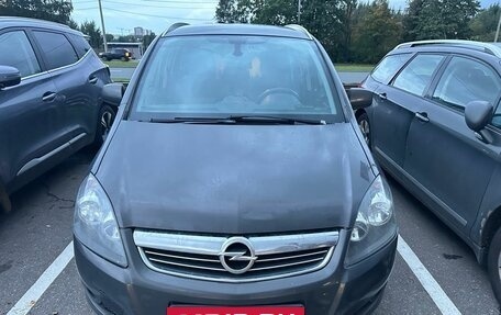 Opel Zafira B, 2014 год, 739 000 рублей, 2 фотография