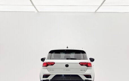 Volkswagen T-Roc I, 2022 год, 1 540 000 рублей, 6 фотография