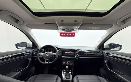 Volkswagen T-Roc I, 2022 год, 1 540 000 рублей, 11 фотография