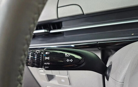 Hyundai Staria, 2022 год, 6 550 000 рублей, 28 фотография