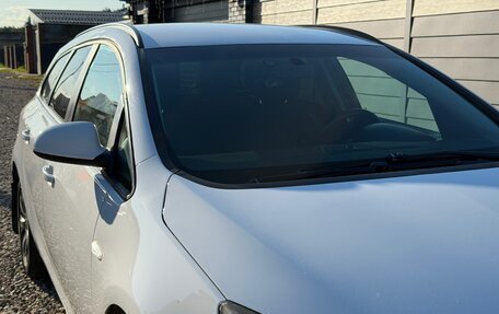 Opel Astra J, 2013 год, 650 000 рублей, 11 фотография
