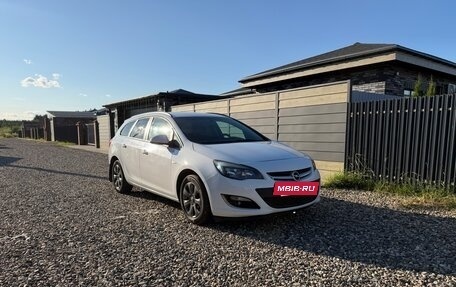 Opel Astra J, 2013 год, 650 000 рублей, 2 фотография