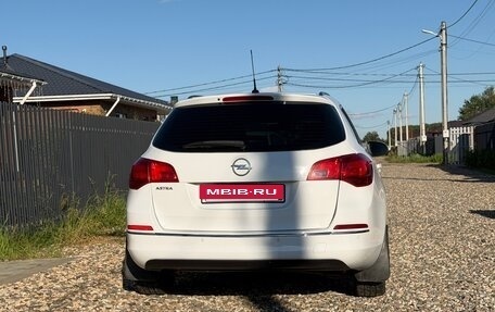 Opel Astra J, 2013 год, 650 000 рублей, 5 фотография