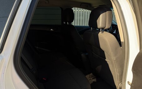 Opel Astra J, 2013 год, 650 000 рублей, 13 фотография