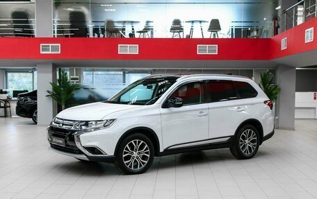 Mitsubishi Outlander III рестайлинг 3, 2017 год, 1 750 000 рублей, 1 фотография
