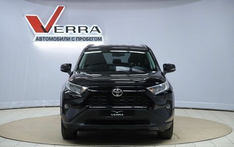 Toyota RAV4, 2021 год, 3 690 000 рублей, 2 фотография