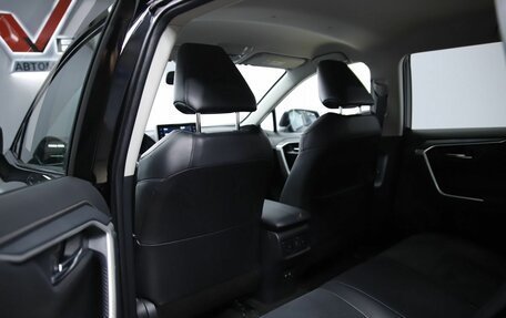 Toyota RAV4, 2021 год, 3 690 000 рублей, 11 фотография