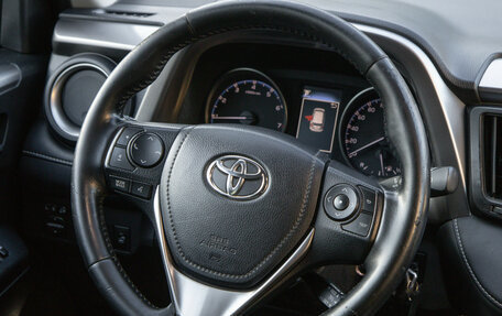 Toyota RAV4, 2017 год, 2 098 000 рублей, 11 фотография