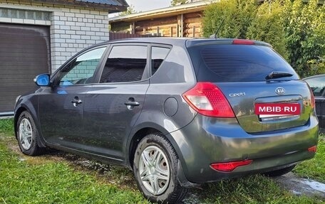 KIA cee'd I рестайлинг, 2011 год, 860 000 рублей, 9 фотография
